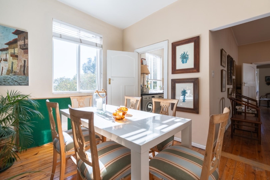 2 Bedroom Property for Sale in Sea Point Western Cape